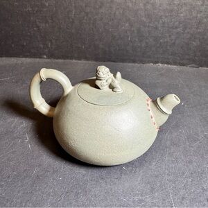 Artistic Green Yixing Clay Teapot with Foo Dog Topper [Item 0266]